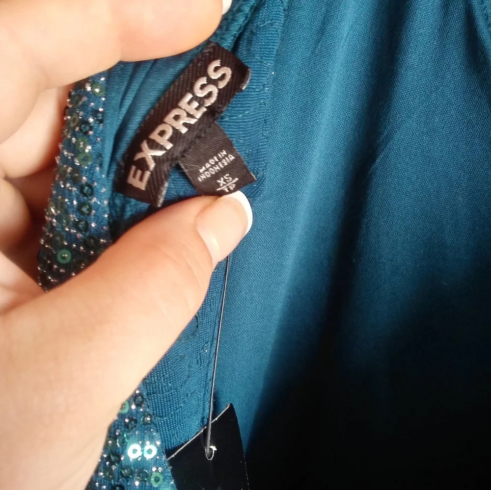 Express woman's sequence dress extra small - Picture 6 of 6